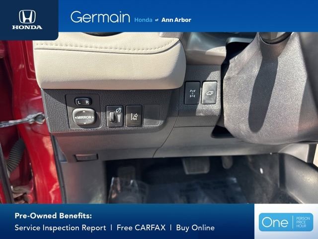 Used 2016 Toyota RAV4 Limited AWD/4WD image 22