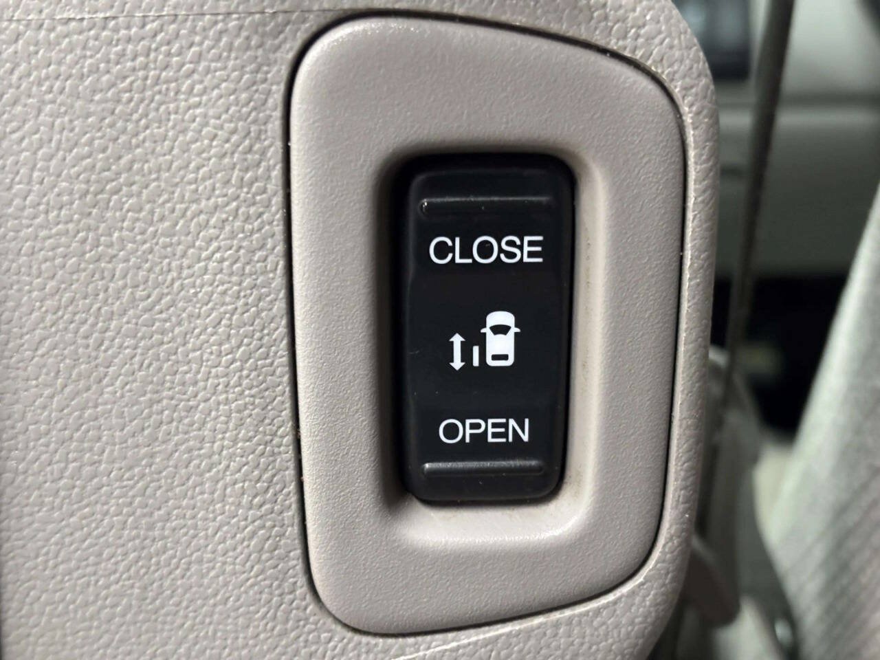 Used 2016 Honda Odyssey SE image 16