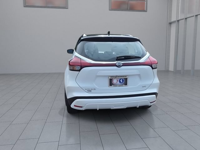 Certified 2023 Nissan Kicks SV FWD image 7