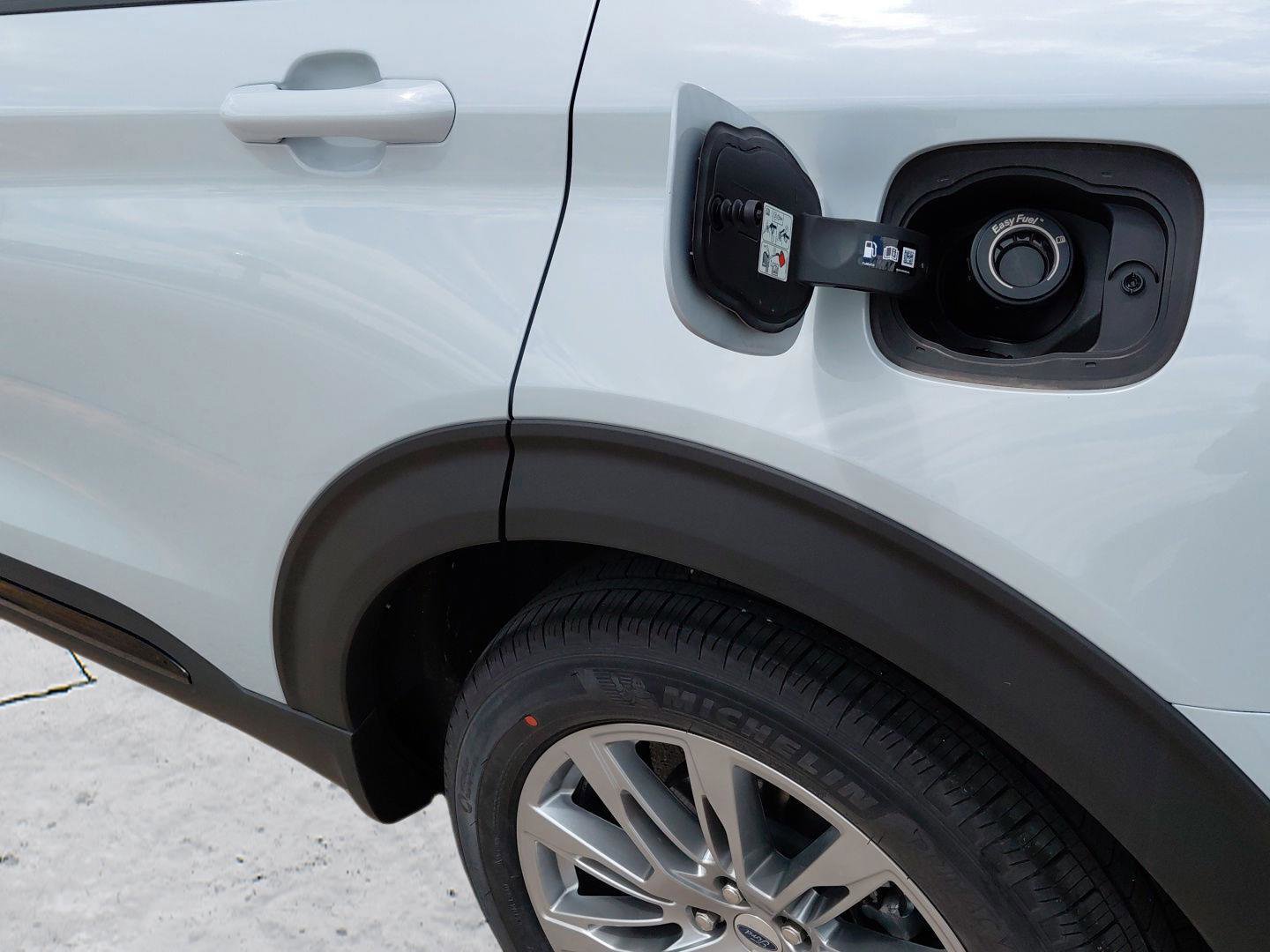 New 2026 Ford Explorer Active w/ Active Comfort Package AWD/4WD image 25