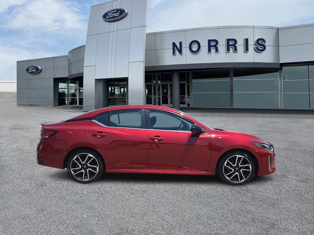 Used 2025 Nissan Sentra SR FWD image 5
