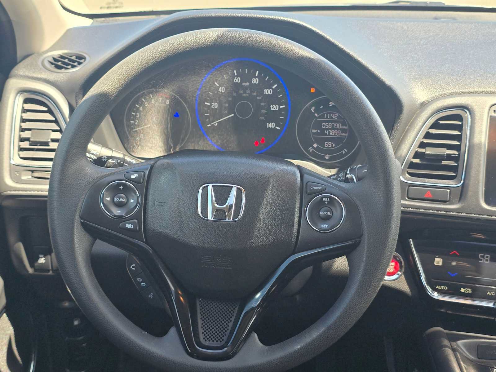 Used 2018 Honda HR-V EX image 19