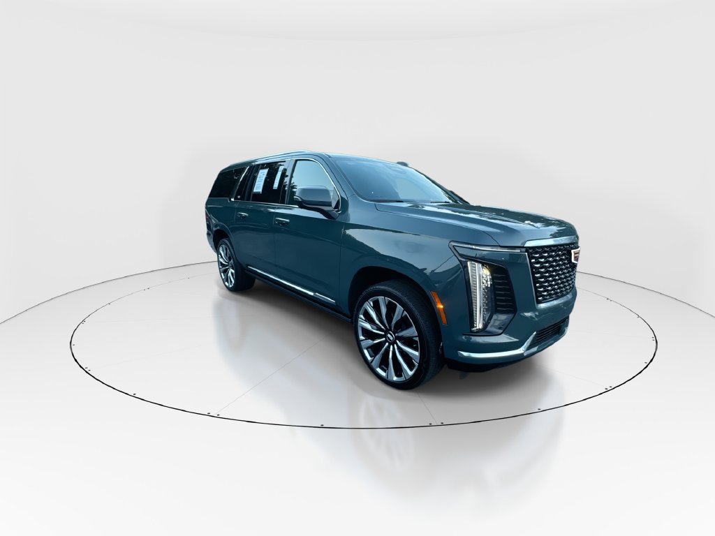 Used 2026 Cadillac Escalade ESV Luxury w/ Touring Package AWD/4WD image 2