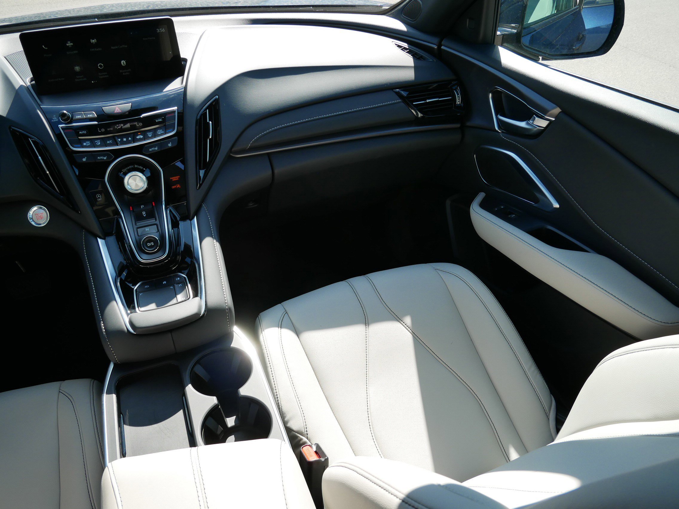 Certified 2025 Acura RDX SH-AWD image 11