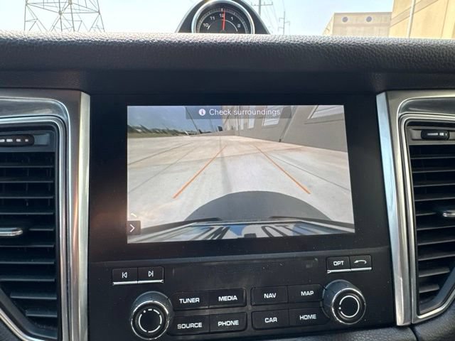 Used 2017 Porsche Macan AWD/4WD image 12