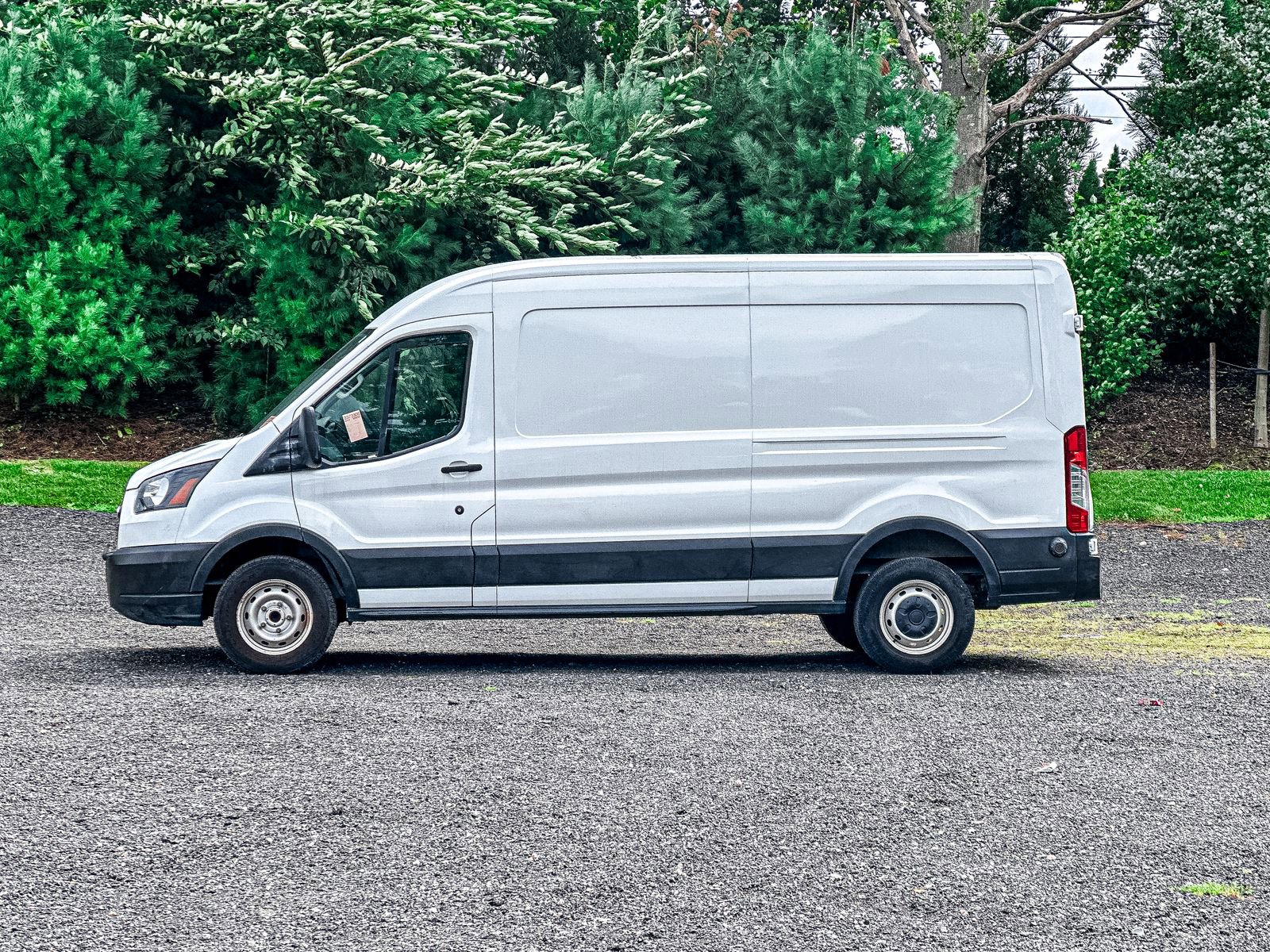 Used 2019 Ford Transit 250 148 Medium Roof image 4