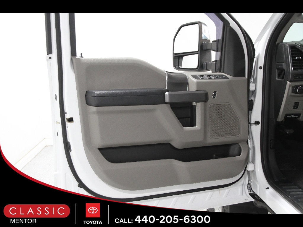 Used 2019 Ford F250 XLT w/ XLT Premium Package image 5