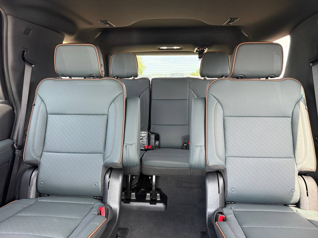 New 2026 GMC Yukon AT4 w/ AT4 Premium Package AWD/4WD image 48