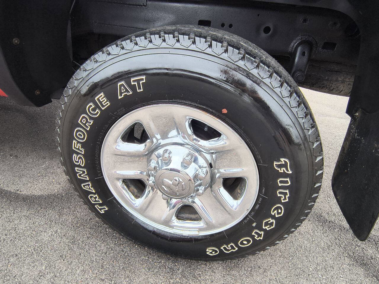 Used 2017 RAM 2500 Tradesman w/ Chrome Appearance Group image 11