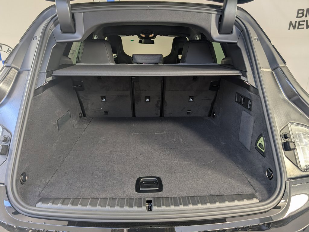 New 2026 BMW iX xDrive60 w/ M Sport Package image 19