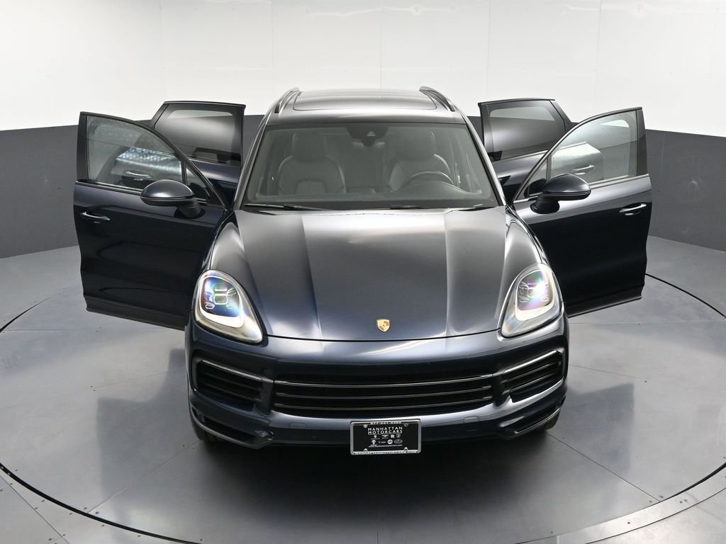 Certified 2022 Porsche Cayenne AWD/4WD image 34