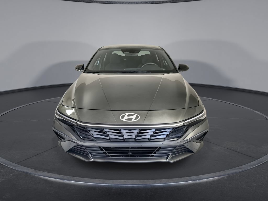 Certified 2025 Hyundai Elantra SEL FWD image 3