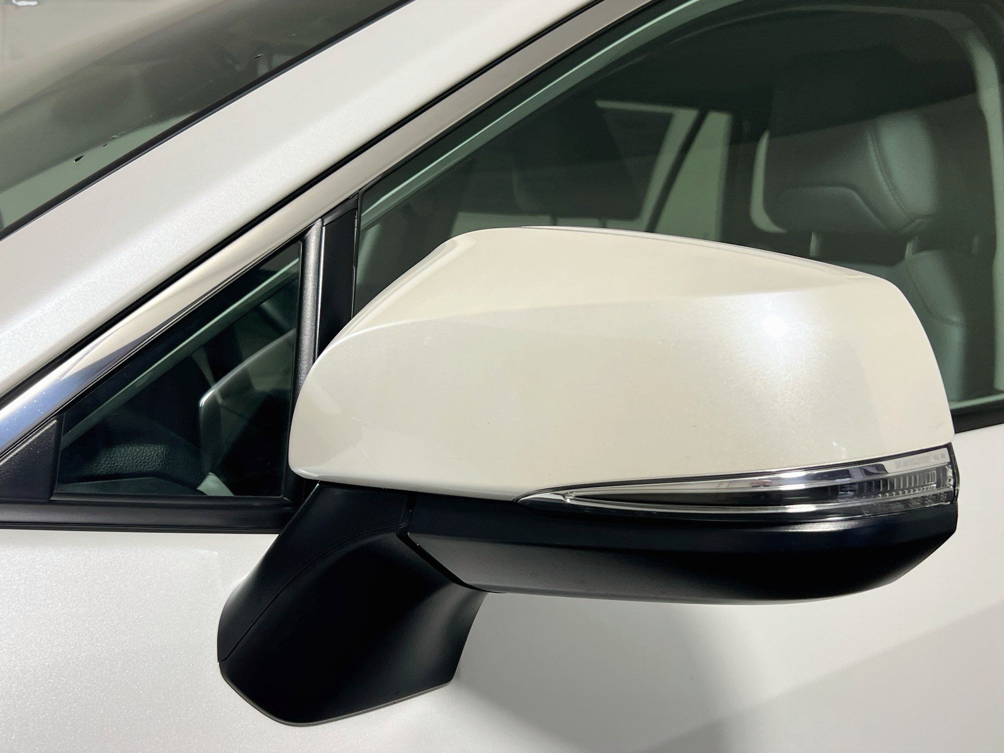 Used 2025 Toyota RAV4 XLE Premium FWD image 12