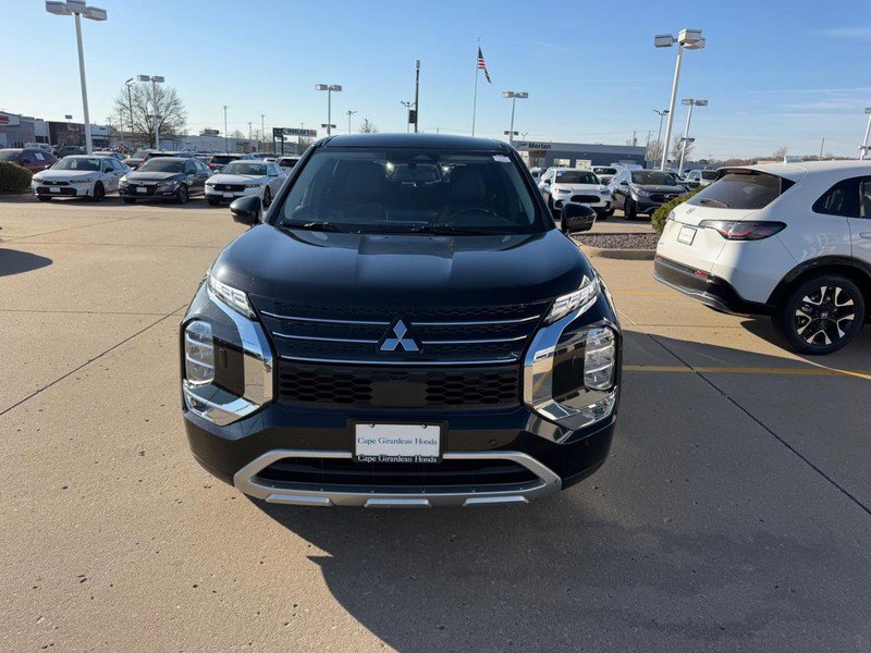 Used 2024 Mitsubishi Outlander SE AWD/4WD image 8
