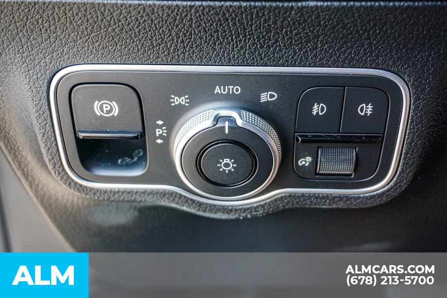 Used 2025 Mercedes-Benz GLA 250 image 47