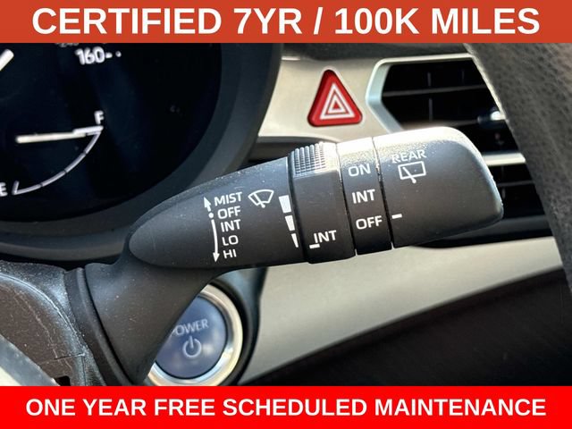 Used 2024 Toyota Sienna LE FWD image 25