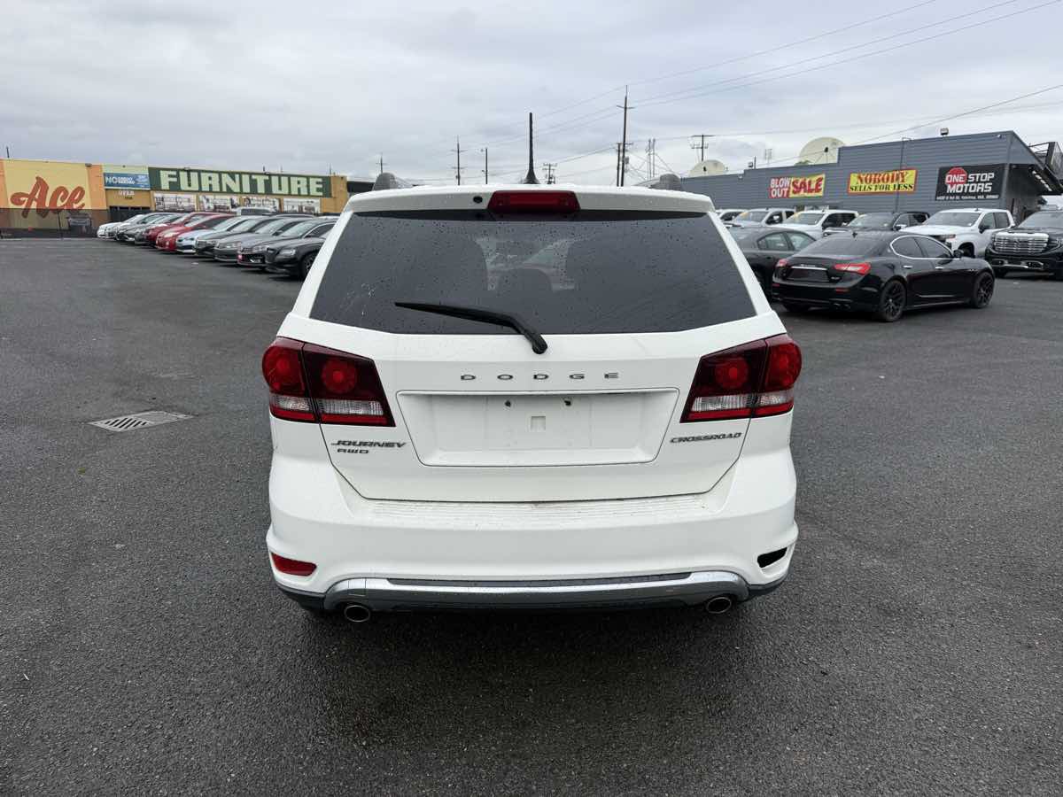 Used 2016 Dodge Journey Crossroad AWD/4WD image 4