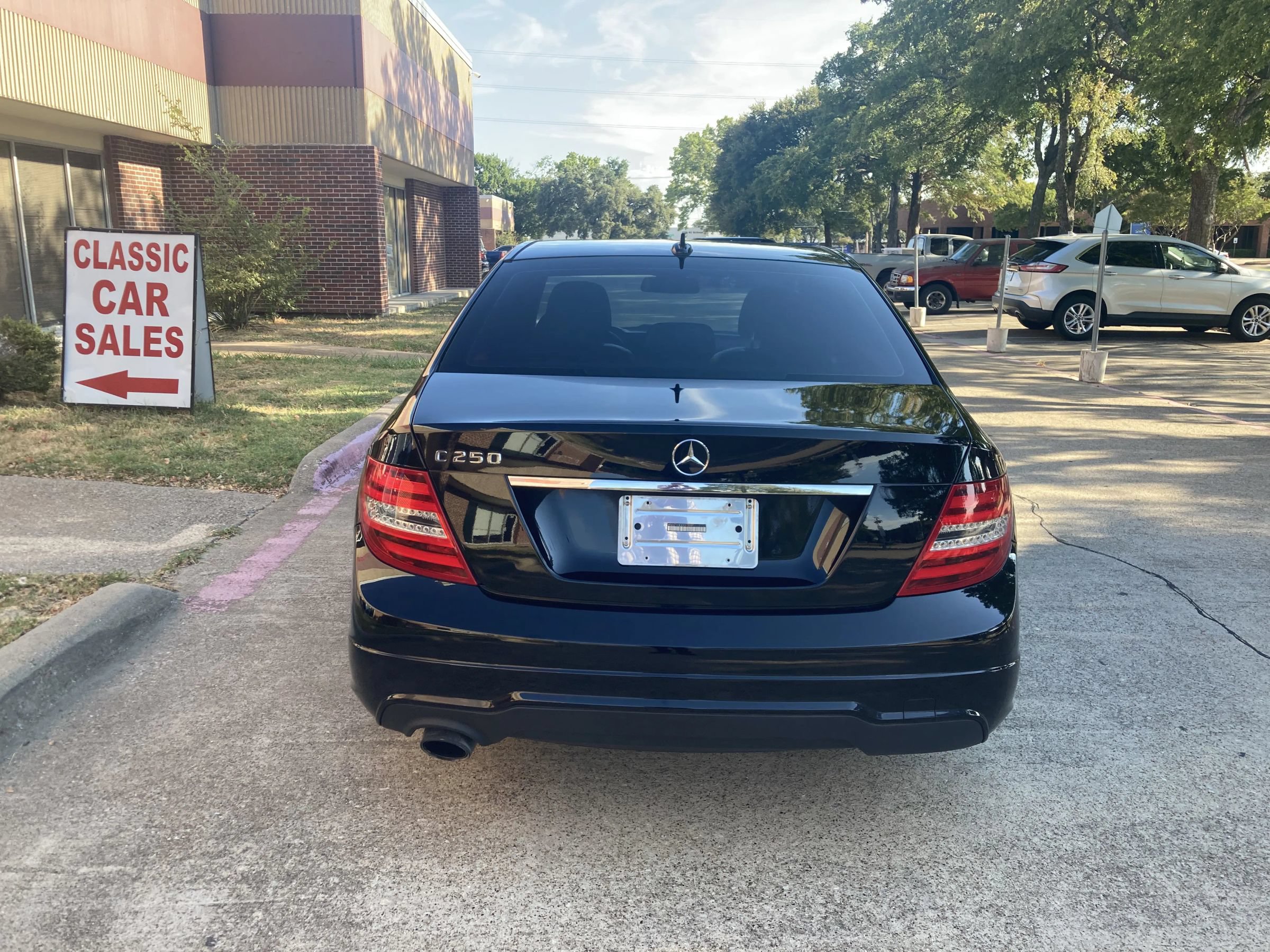 Used 2014 Mercedes-Benz C 250 Sedan w/ Premium 1 Package image 6
