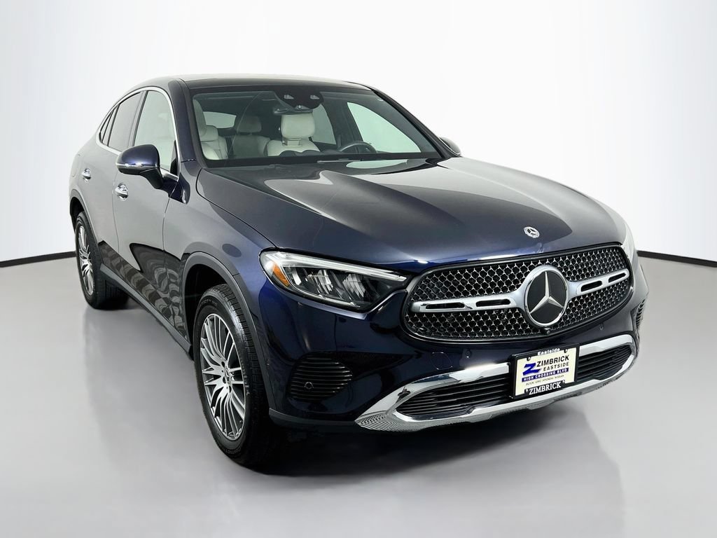 Used 2024 Mercedes-Benz GLC 300 4MATIC image 1