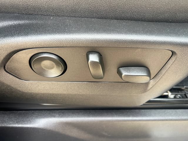 Certified 2023 Chevrolet Silverado 1500 LTZ w/ LTZ Convenience Package II AWD/4WD image 18