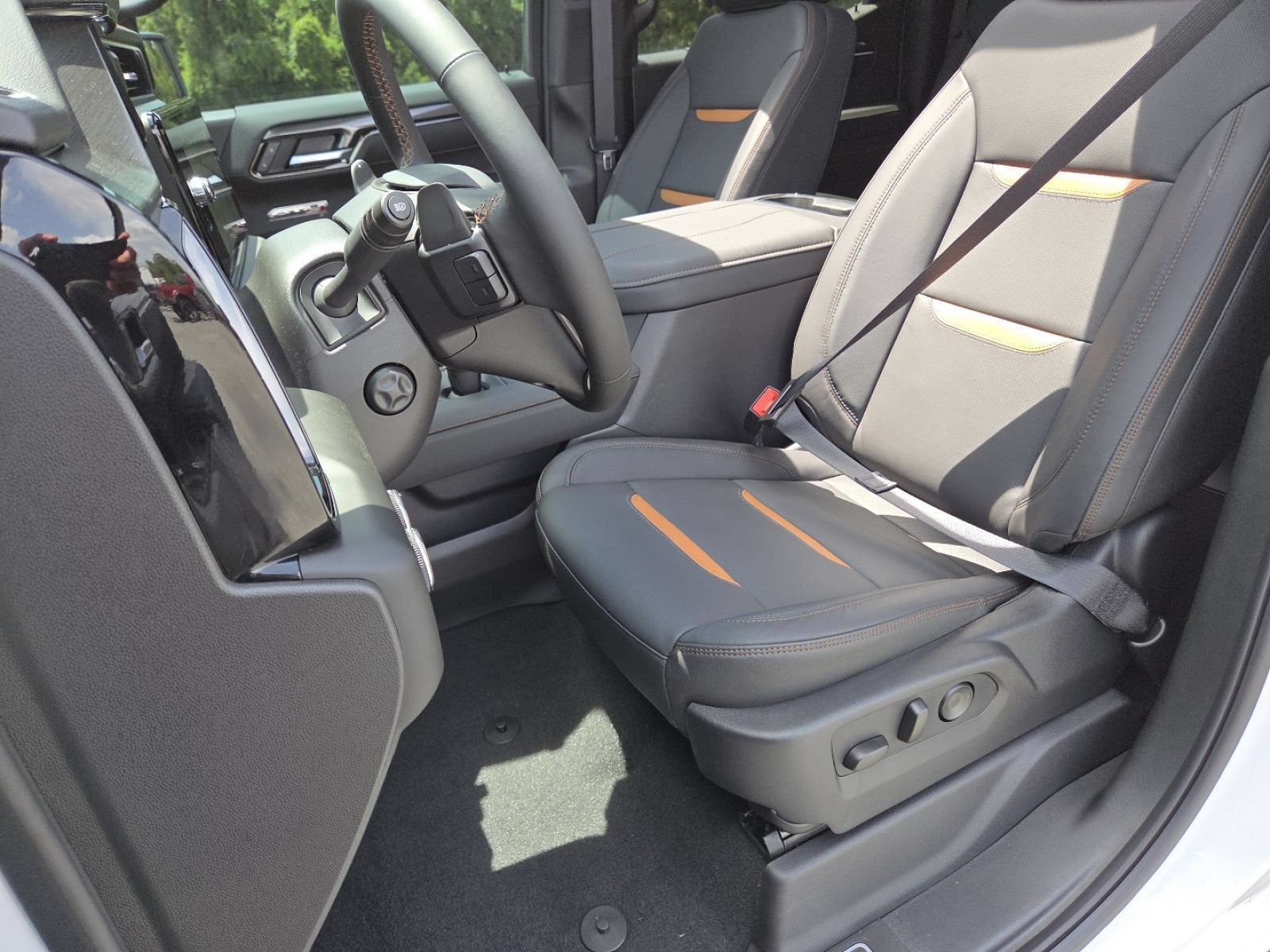 New 2026 GMC Sierra 1500 AT4 w/ AT4 Premium Package AWD/4WD image 29
