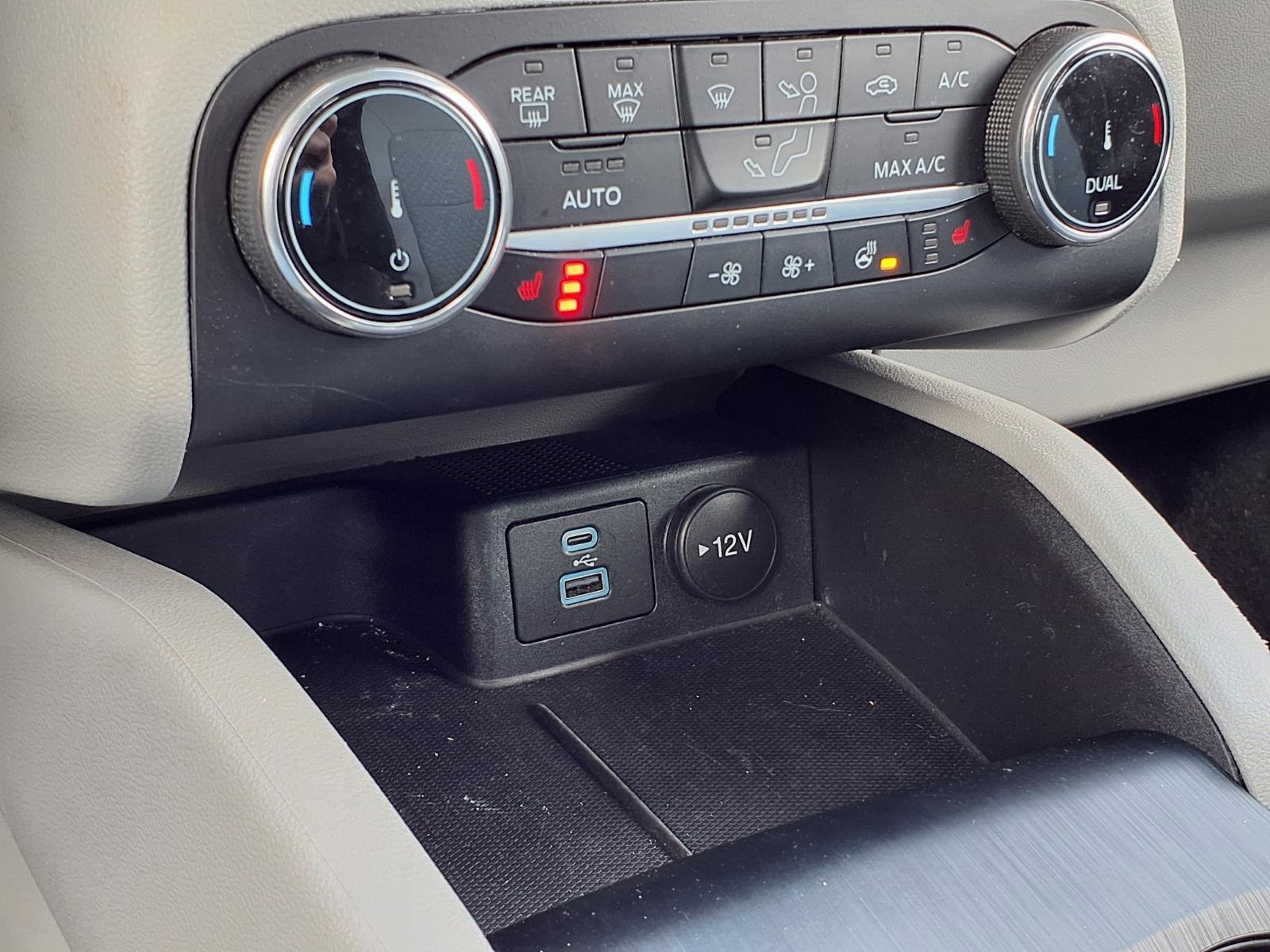 Used 2023 Ford Escape Active AWD/4WD image 14