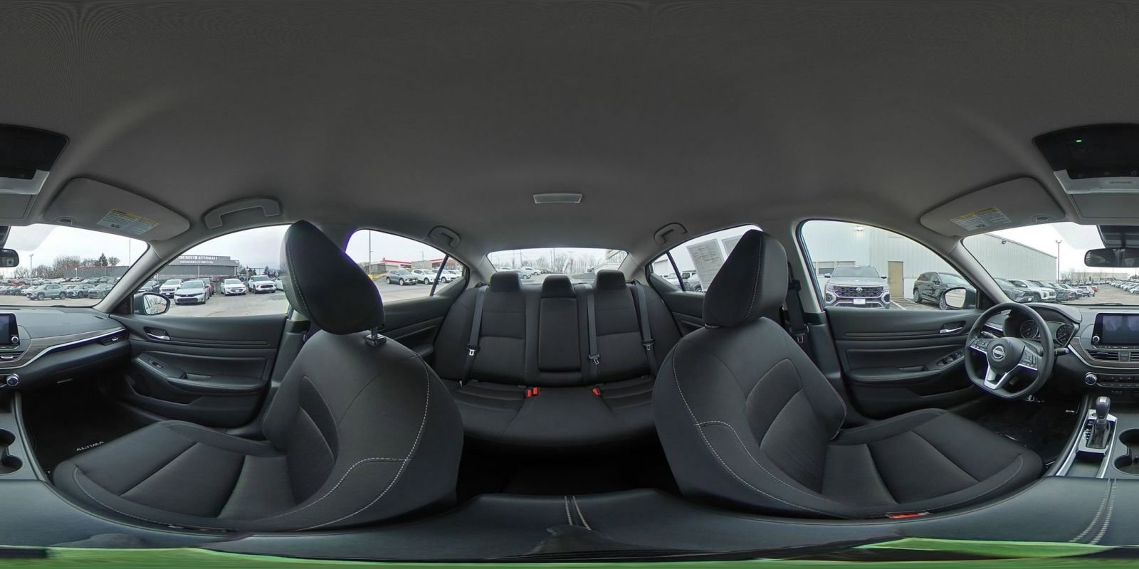 Used 2025 Nissan Altima 2.5 SV image 41