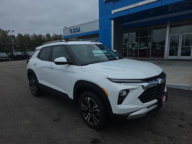 New 2025 Chevrolet TrailBlazer LT w/ Convenience Package