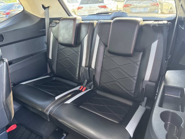 Certified 2024 Volkswagen Atlas Peak Edition SE AWD/4WD image 27