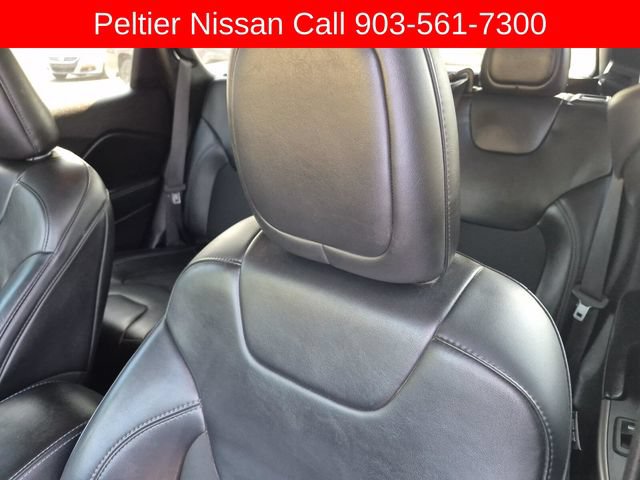 Used 2020 Jeep Cherokee Latitude Plus FWD image 20