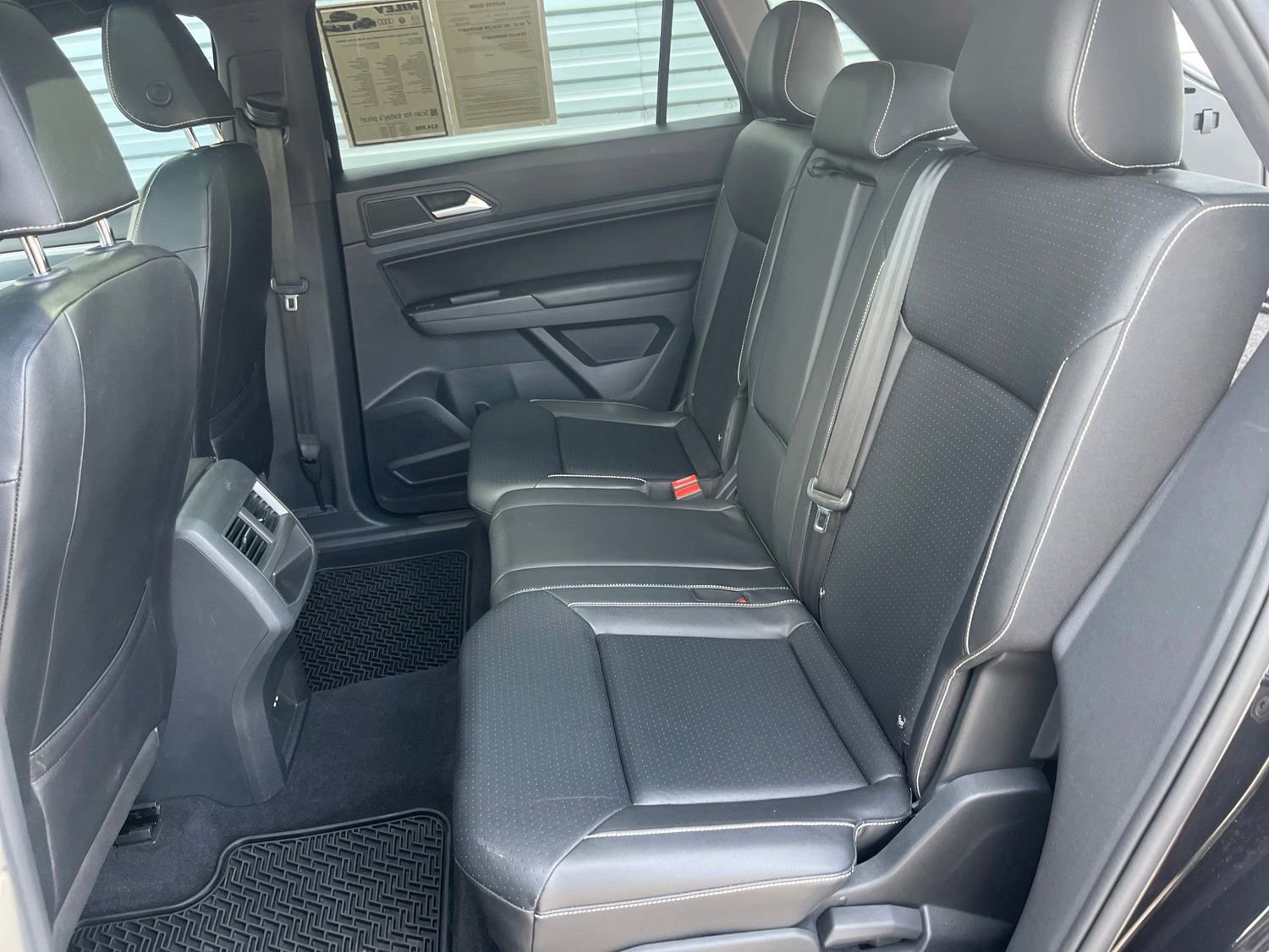 Used 2020 Volkswagen Atlas Cross Sport SEL R-Line AWD/4WD image 30
