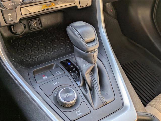 Used 2023 Toyota RAV4 LE image 16