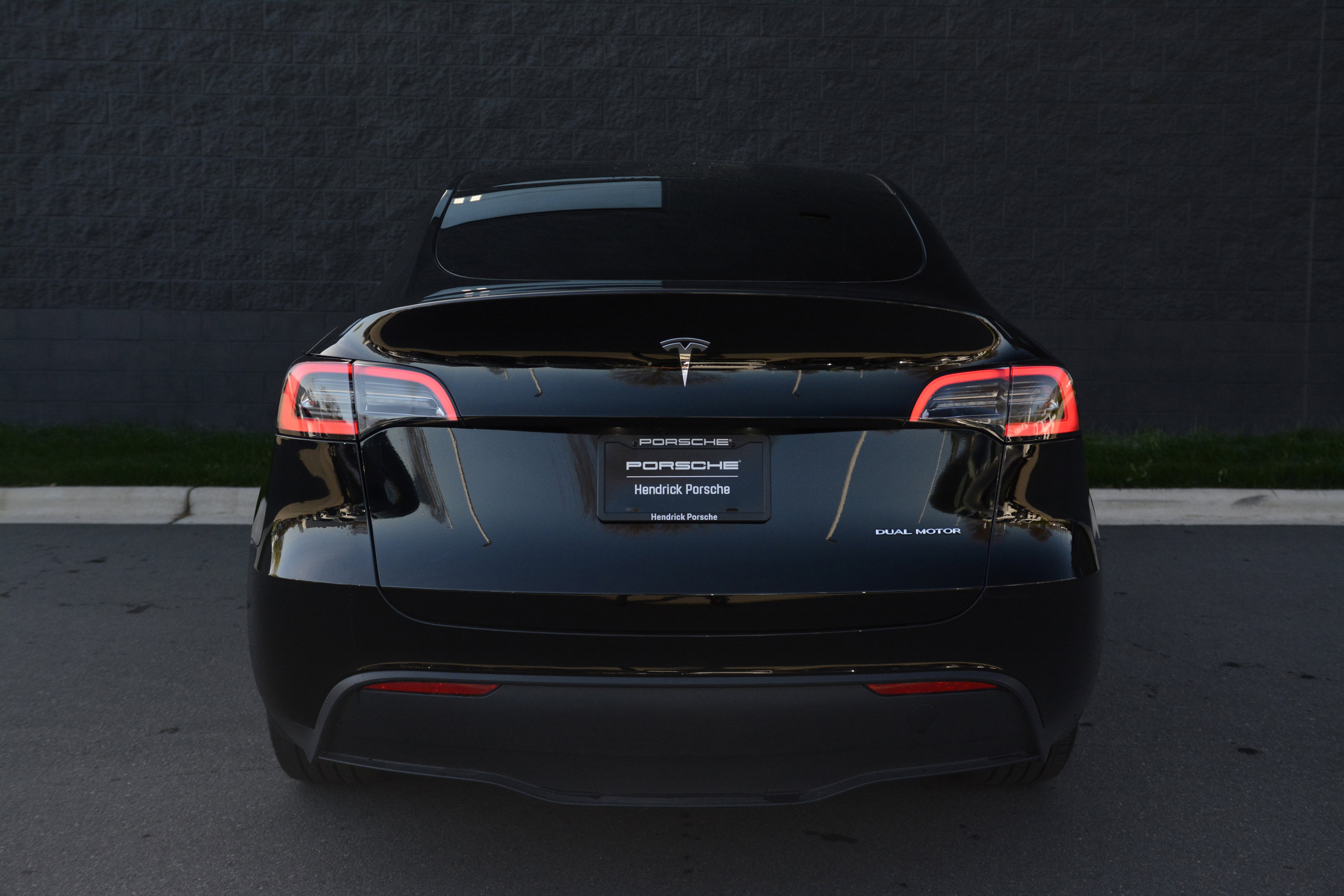 Used 2023 Tesla Model Y Long Range image 6
