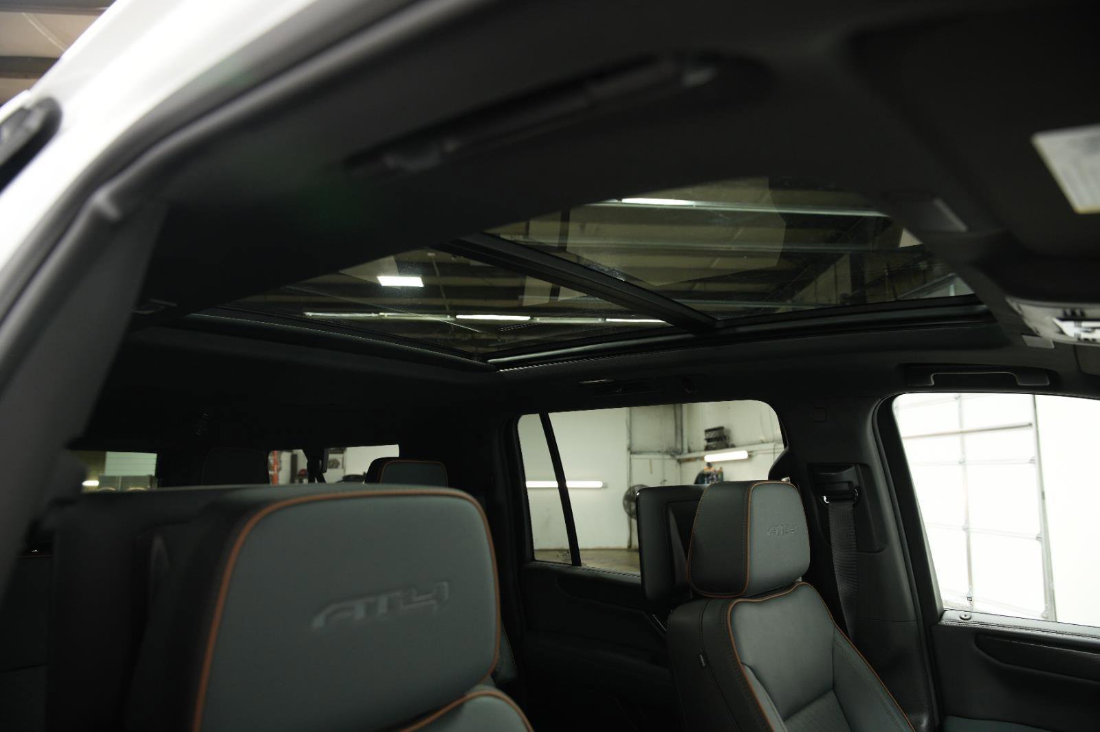 New 2026 GMC Yukon XL AT4 w/ AT4 Premium Plus Package AWD/4WD image 23
