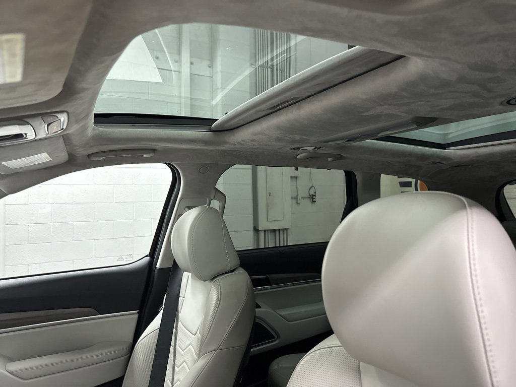 Used 2022 Kia Telluride SX w/ SX Prestige Package image 31