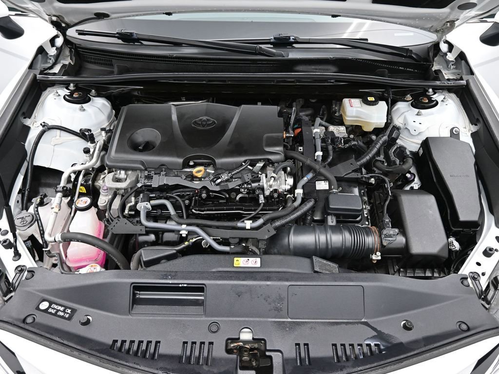 Used 2022 Toyota Camry LE image 7