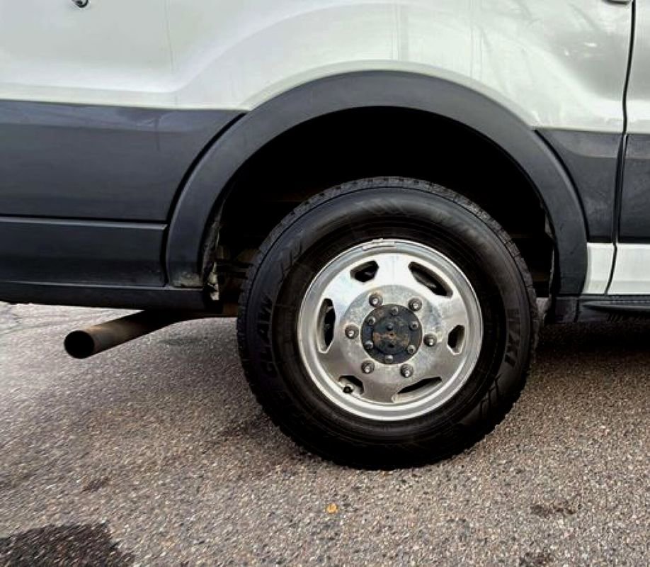 Used 2020 Ford Transit 250 Low Roof AWD image 22