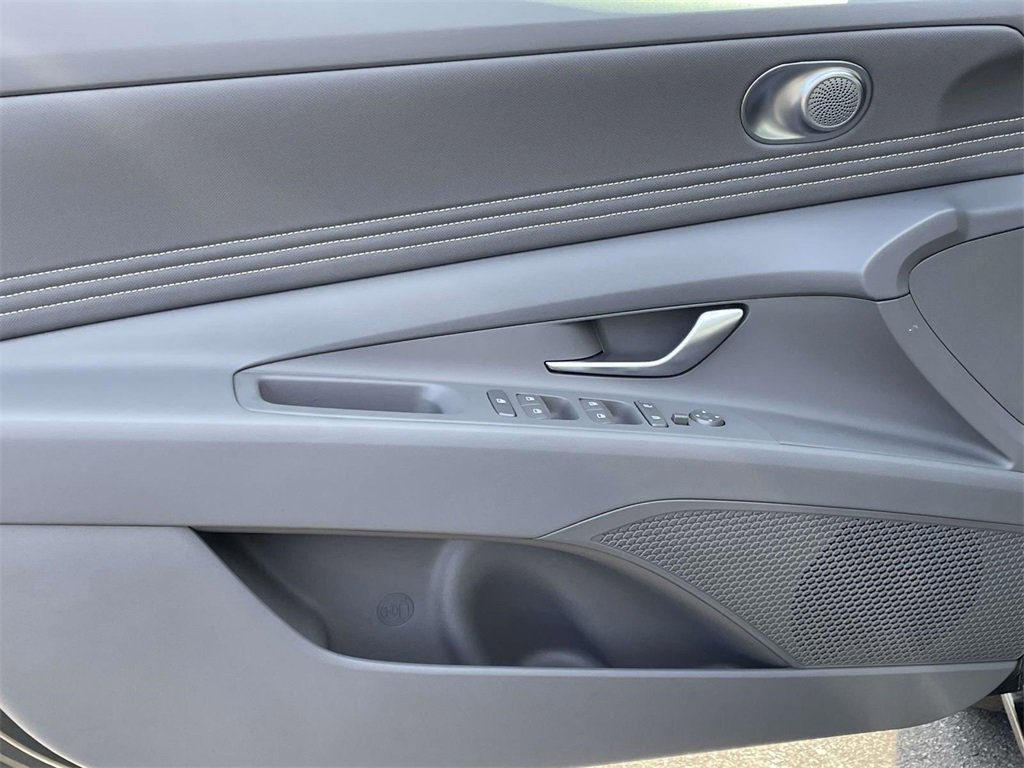 New 2026 Hyundai Elantra SEL Sport image 13