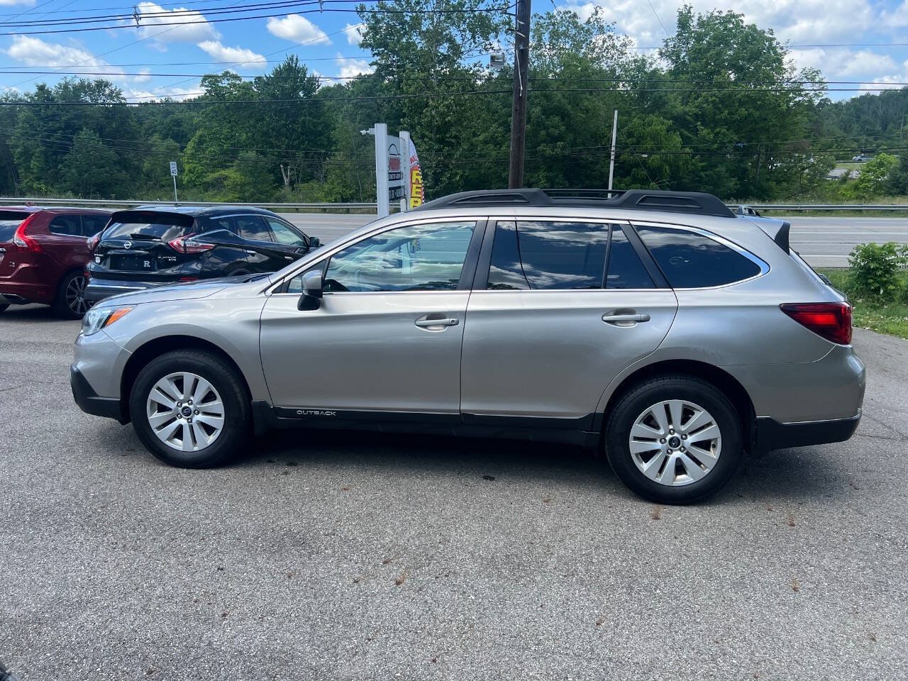 Used 2015 Subaru Outback 2.5i Premium AWD/4WD image 7