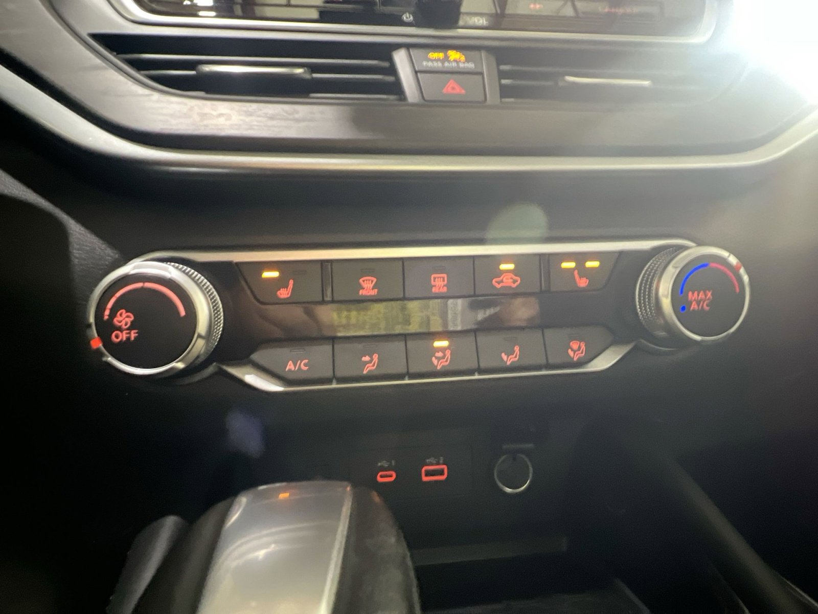 Used 2023 Nissan Altima 2.5 SV w/ SV Premium Package image 19