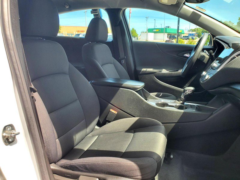 Used 2024 Chevrolet Malibu LT FWD image 13