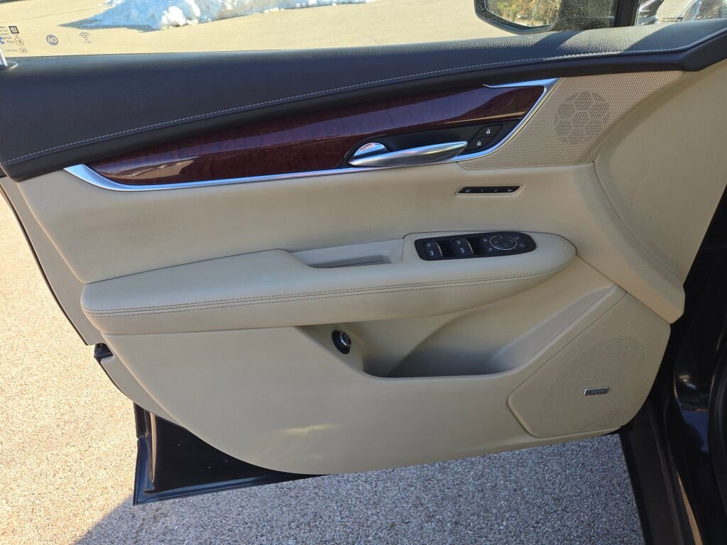 Used 2019 Cadillac XT5 Luxury image 21