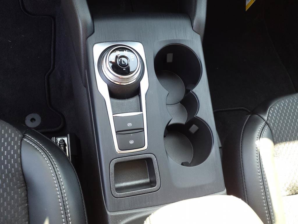 New 2025 Ford Escape SE FWD image 16
