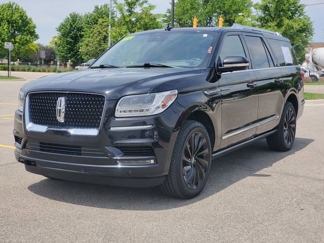 Used 2021 Lincoln Navigator L Reserve AWD/4WD image 2