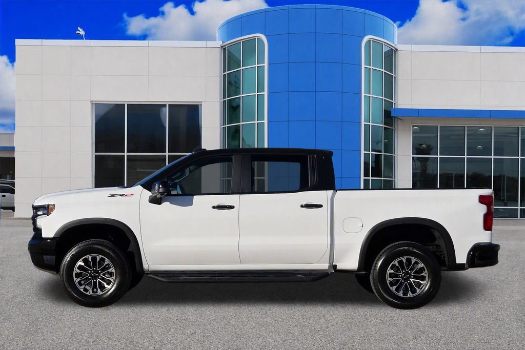 Used 2025 Chevrolet Silverado 1500 ZR2 w/ Technology Package AWD/4WD image 4