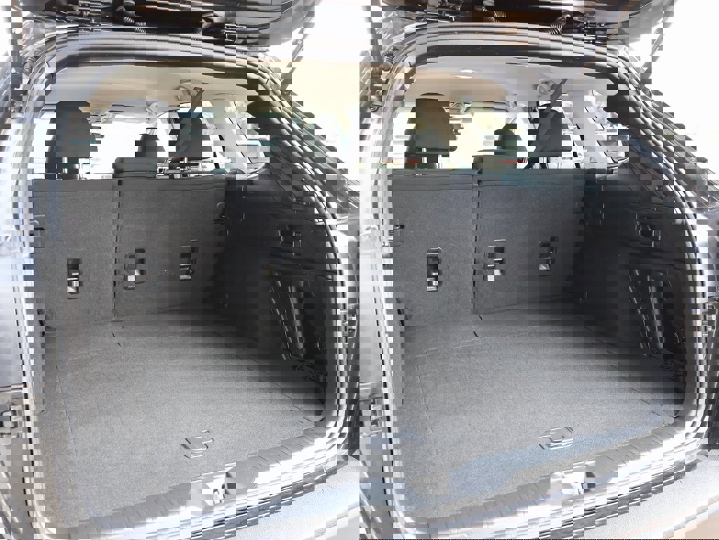 Used 2022 Subaru Outback Premium image 16