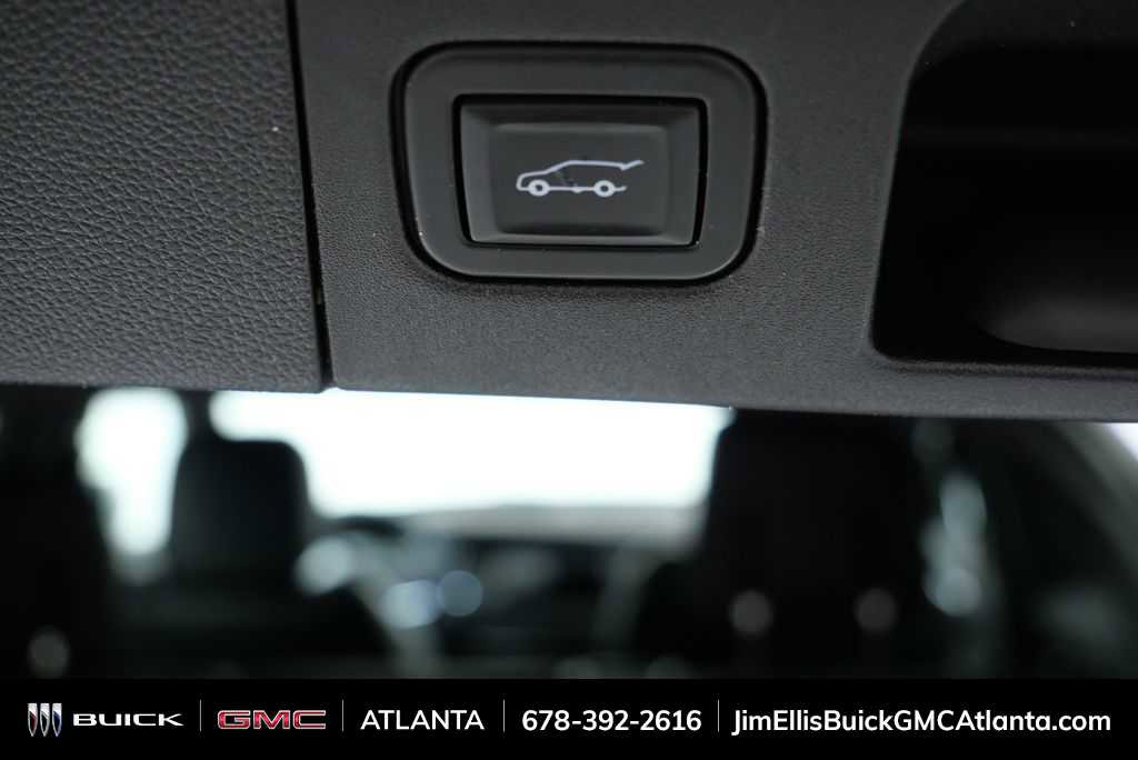 Used 2021 Cadillac XT4 Premium Luxury w/ Cold Weather Package image 27