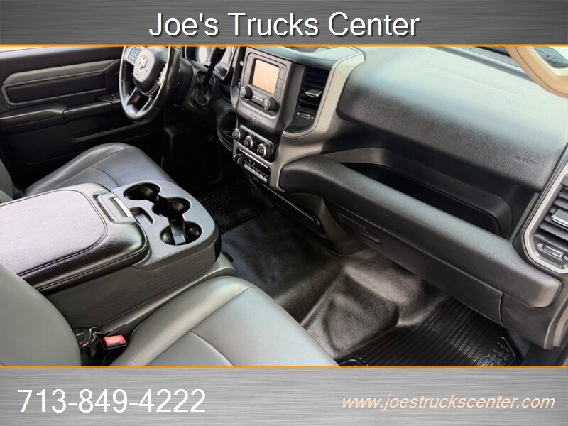 Used 2020 RAM 3500 Tradesman w/ Chrome Appearance Group RWD image 24