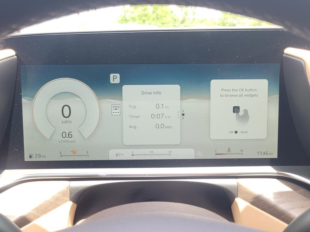 Used 2024 Genesis G90 3.5T image 26