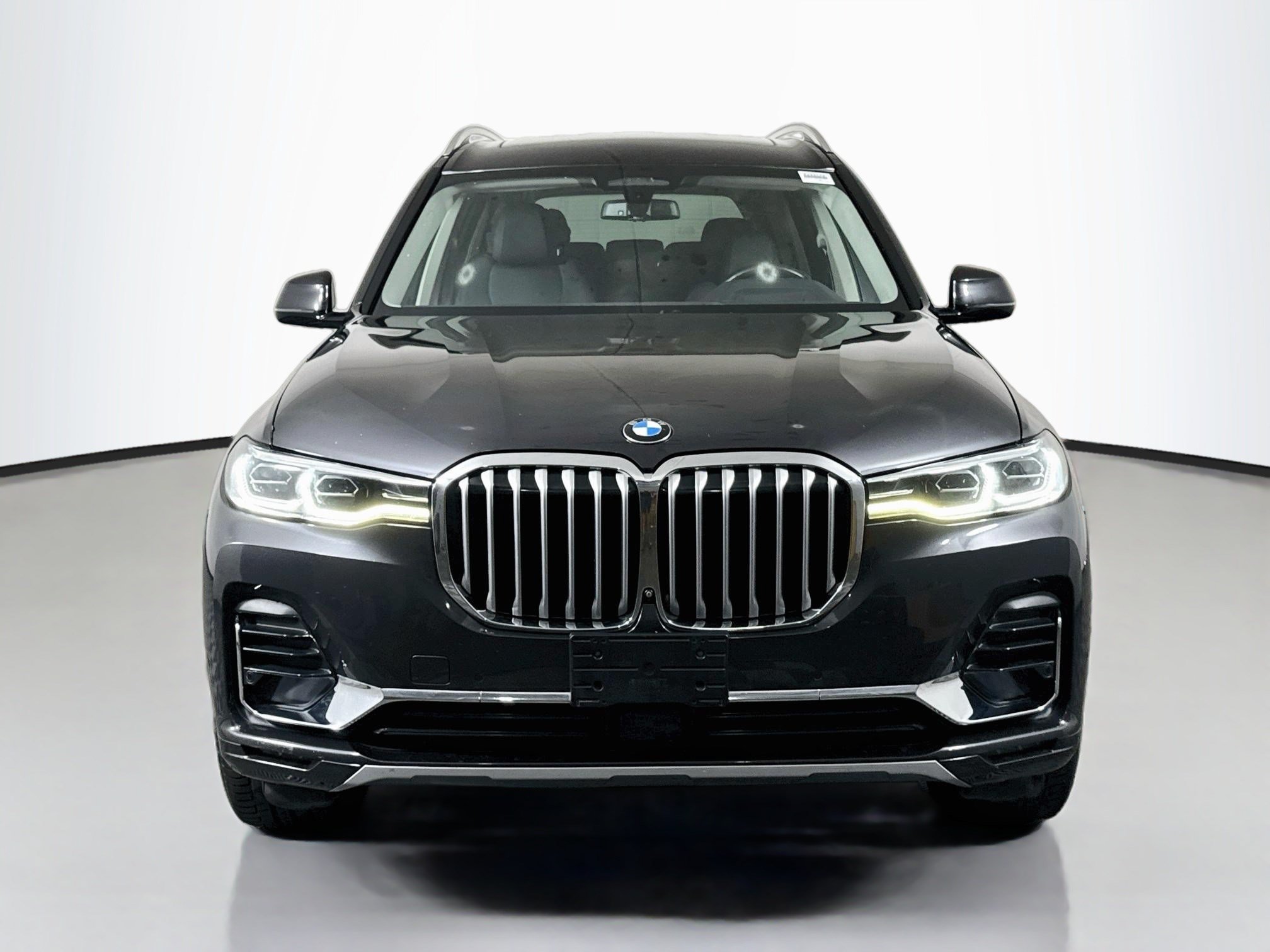 Used 2022 BMW X7 xDrive40i w/ Executive Package AWD/4WD image 2